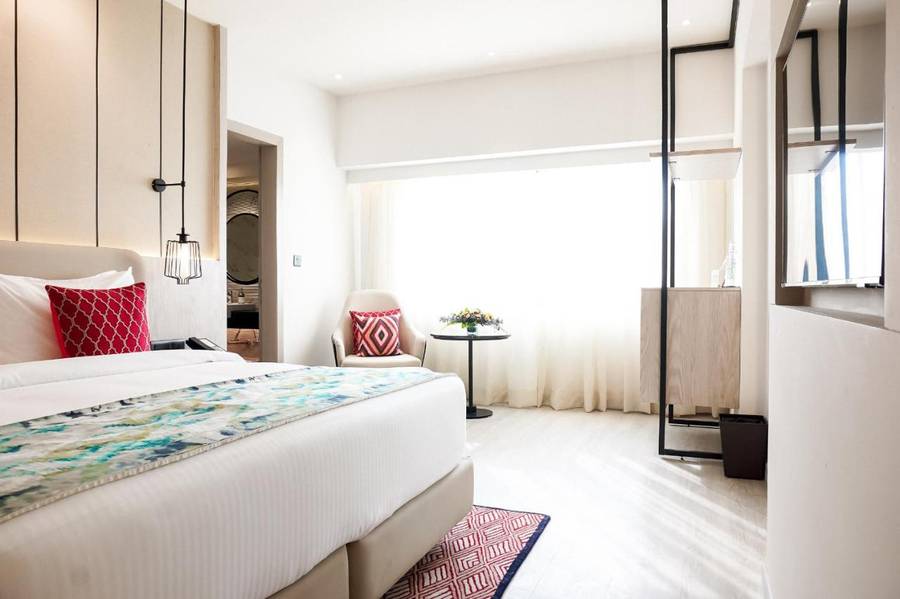 golden tulip hotel lucknow