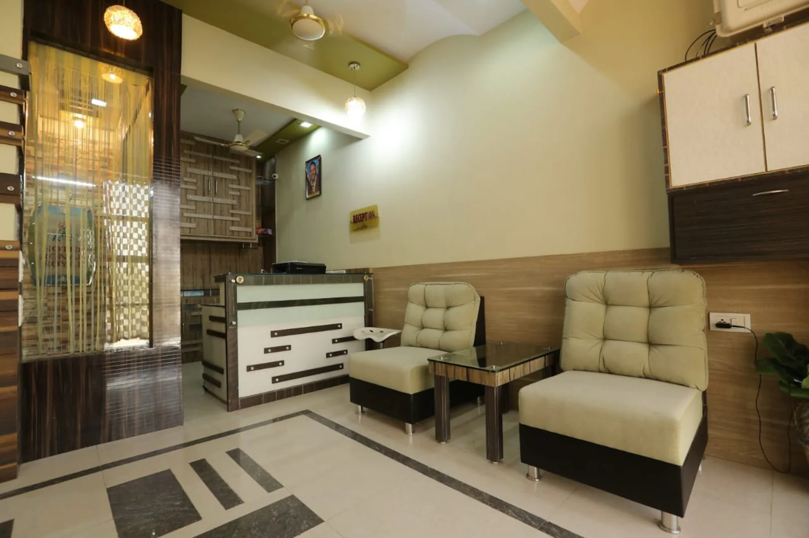 Hotel Ronak Royal,Porbandar>>Dwarka,3 star