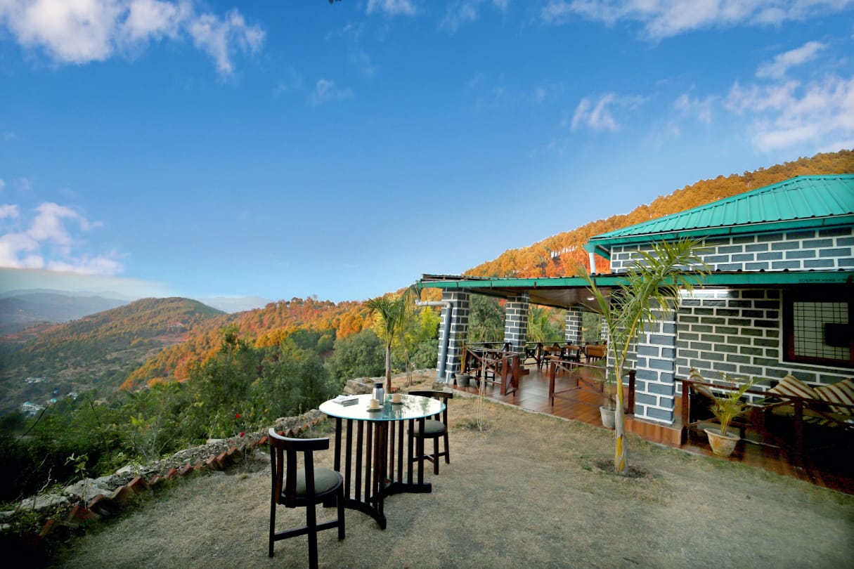 white hills cottage