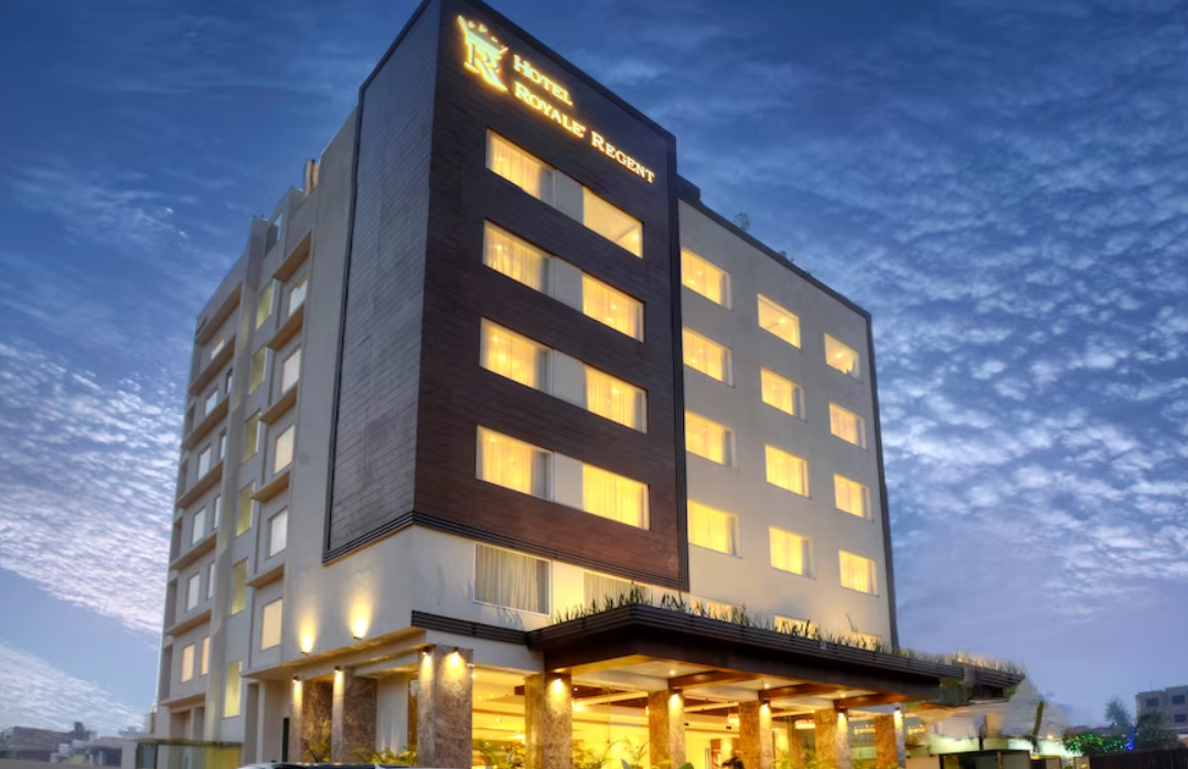 Hotel Royale Regent,Fatehabad Road,3 star