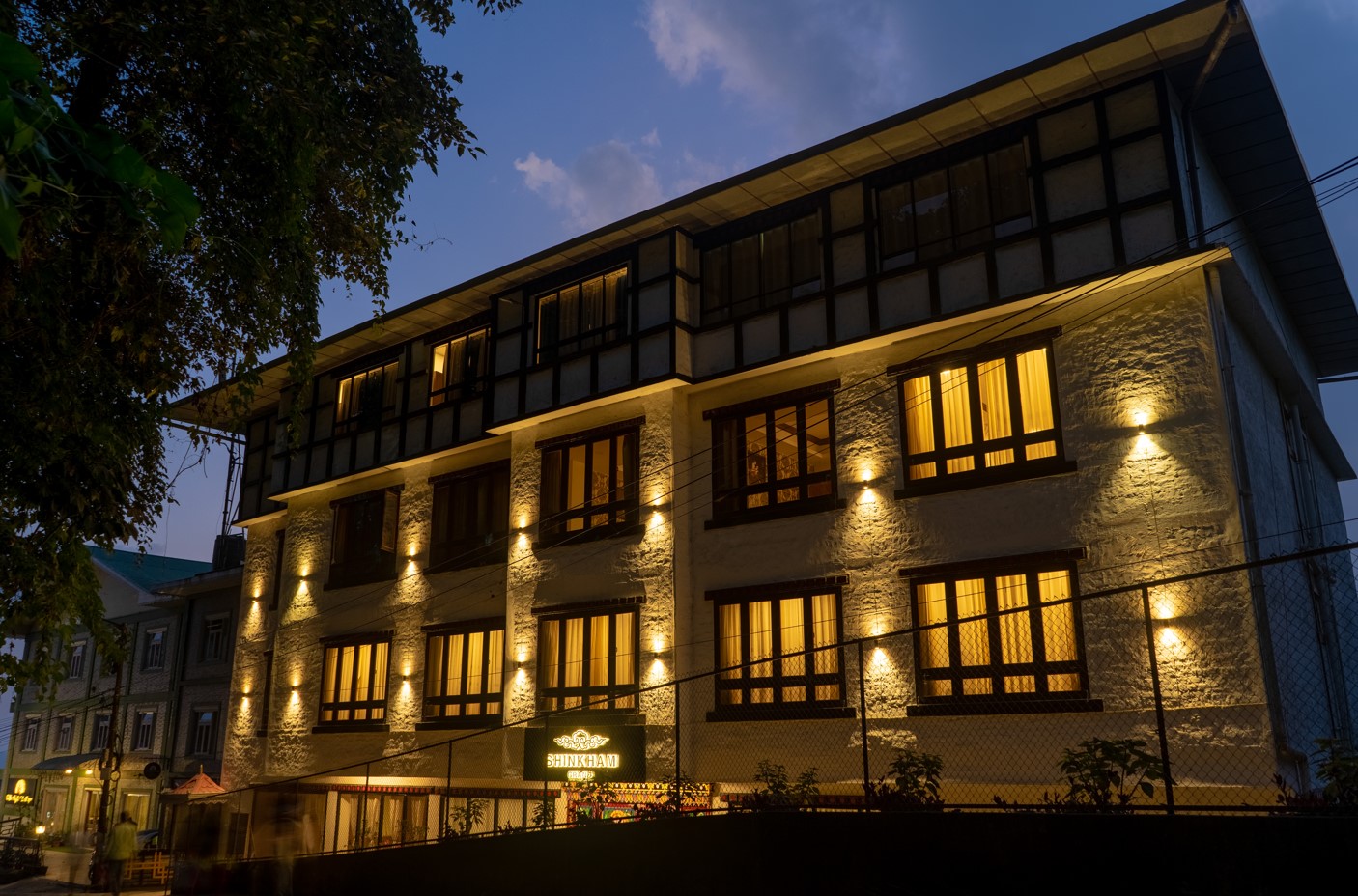 hotel shinkham grand