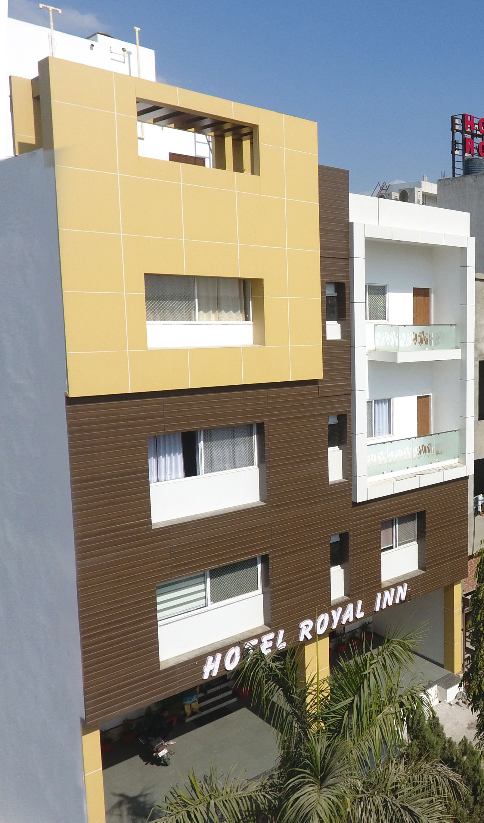 hotel royal inn