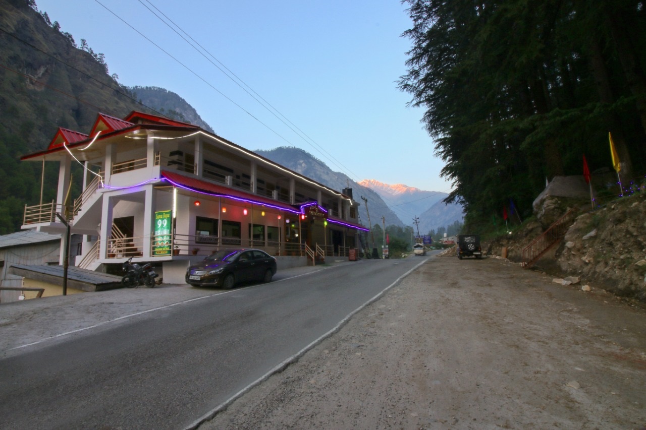 Chaman Vatika,Kasol Rd,2 star