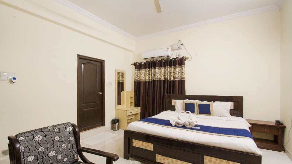 Nirmalvilla Service Apartments,Begumpet,3 star