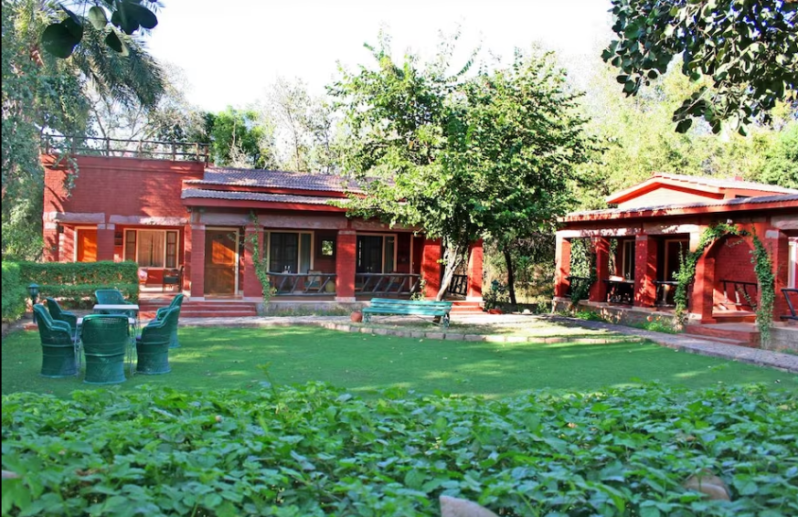 Welcomheritage Maharani Bagh Orchard Retreat