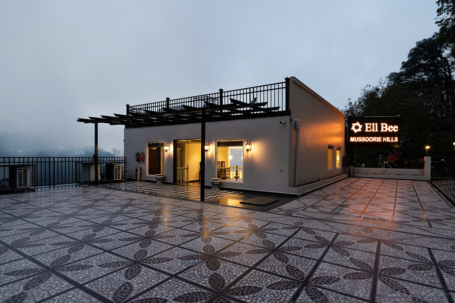 Ellbee Mussoorie Hills,Mall Rd,4 star