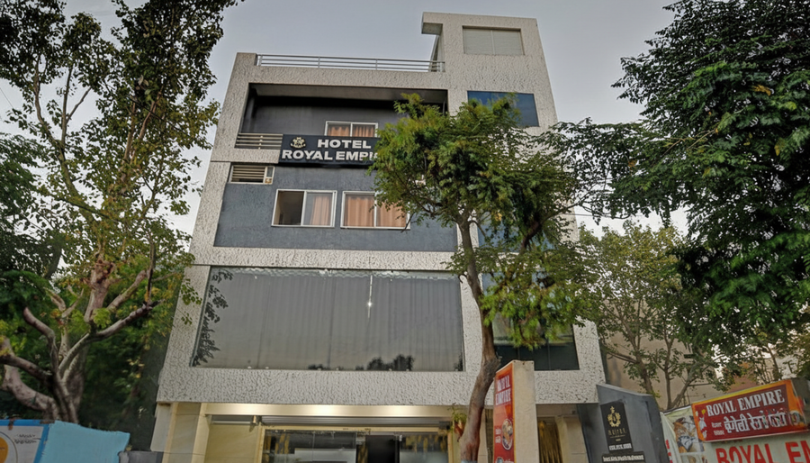 Royal Empire Indore,,3 star