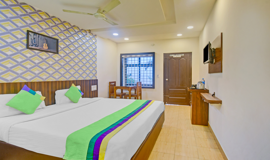 Itsy Hotels Igloo Residency Raja Seat,Karnataka>>Madikeri,3 star