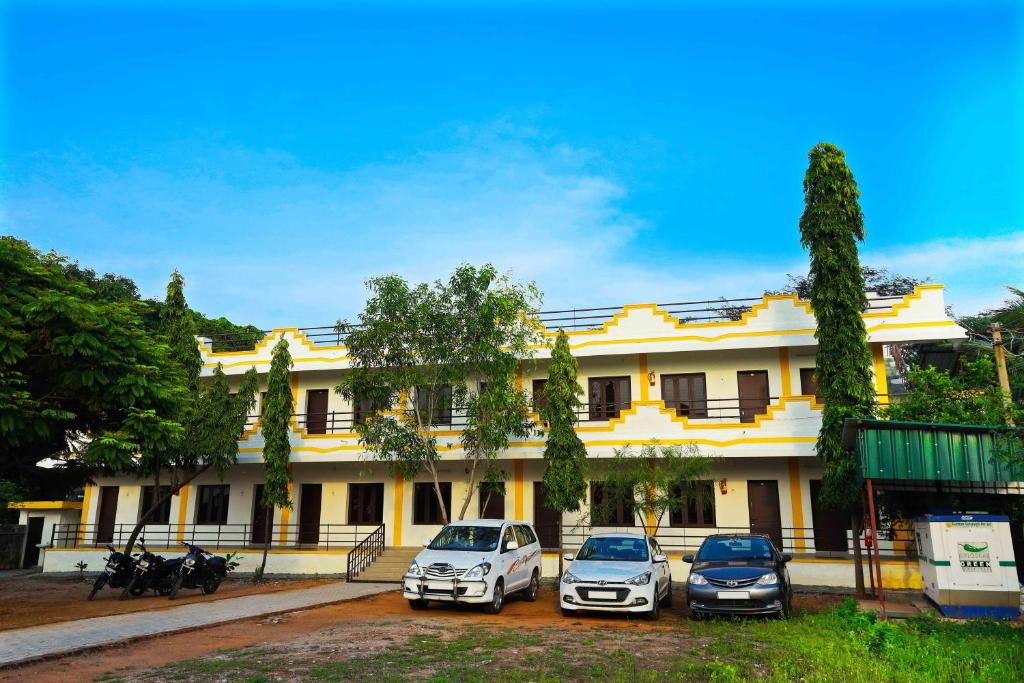 Rani Residency,Auroville,2 star