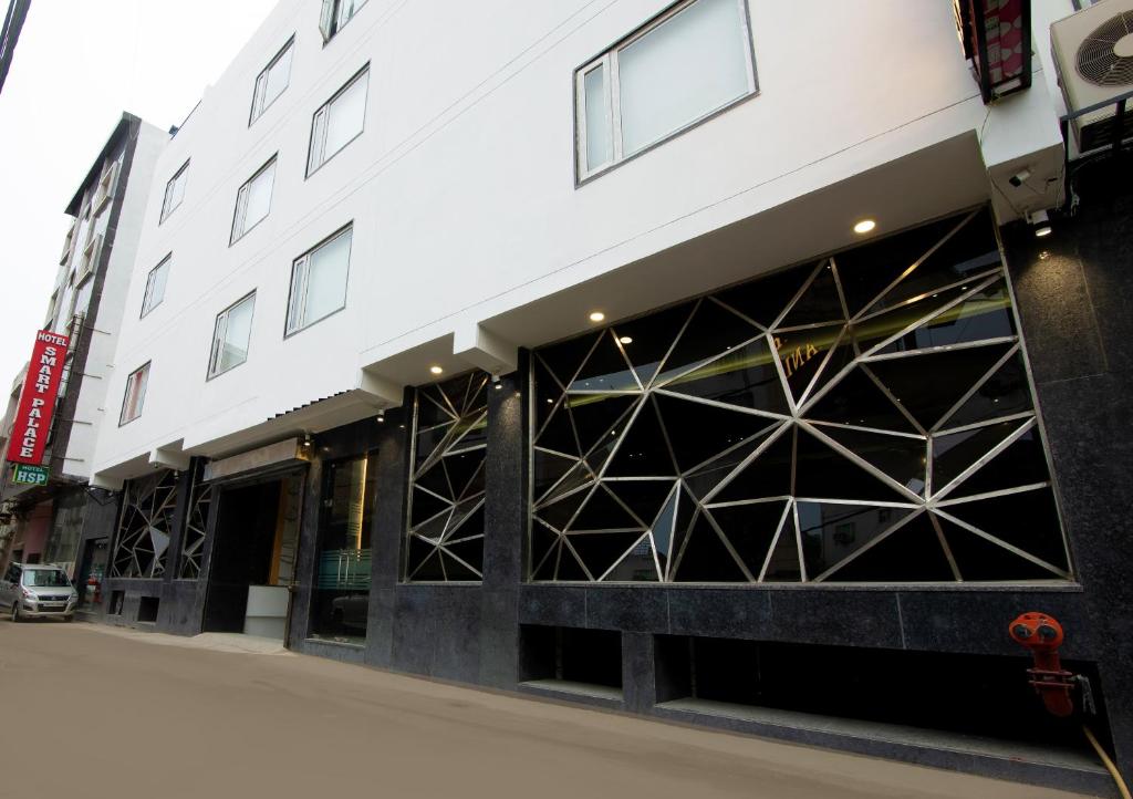Hotel Stanley,Rz192, Road Number 4 Block A Mahipalpur,3 star