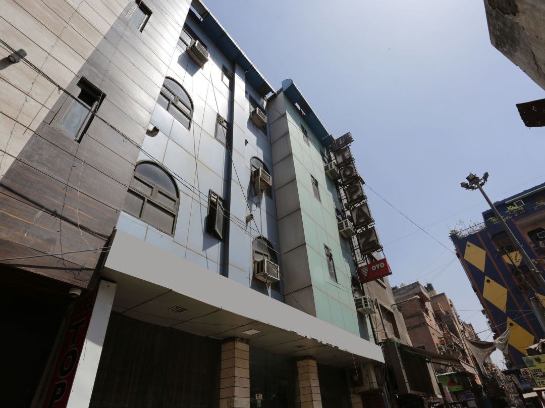 Hotel Topaz,Paharganj,2 star