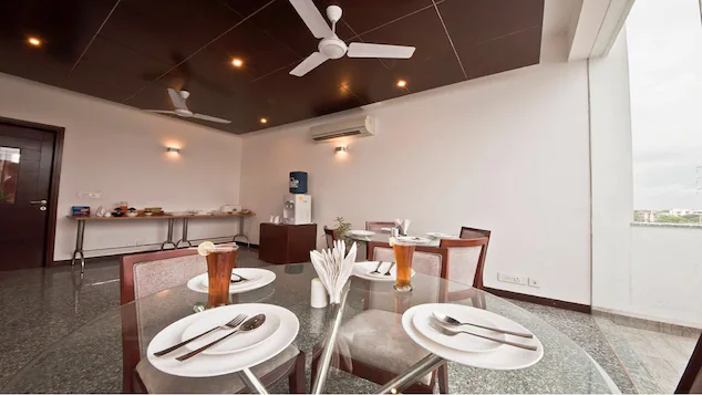 Stately Suites Mg Road,Sushant Lok,3 star