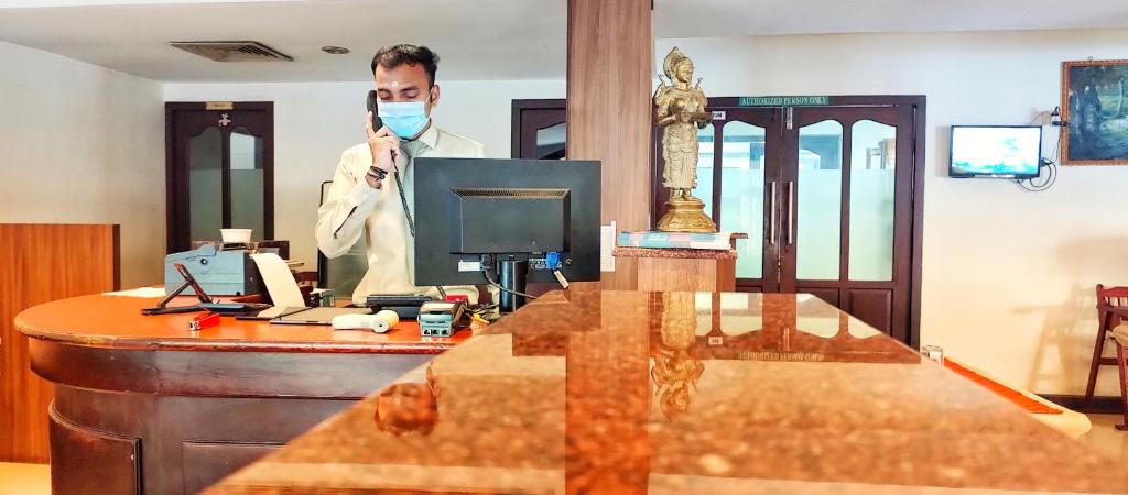 Kovilakam Residency,Mini Bypass Rd,3 star