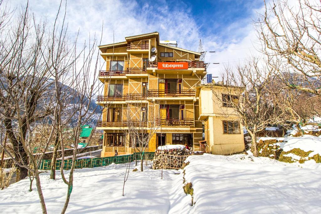 Fabexpress Shami Inn,Kullu|Manali,3 star
