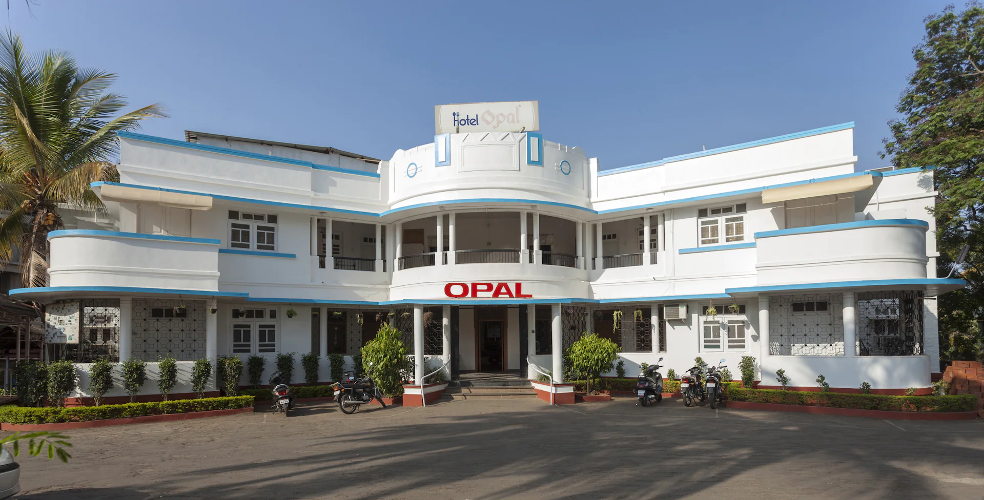 hotel opal
