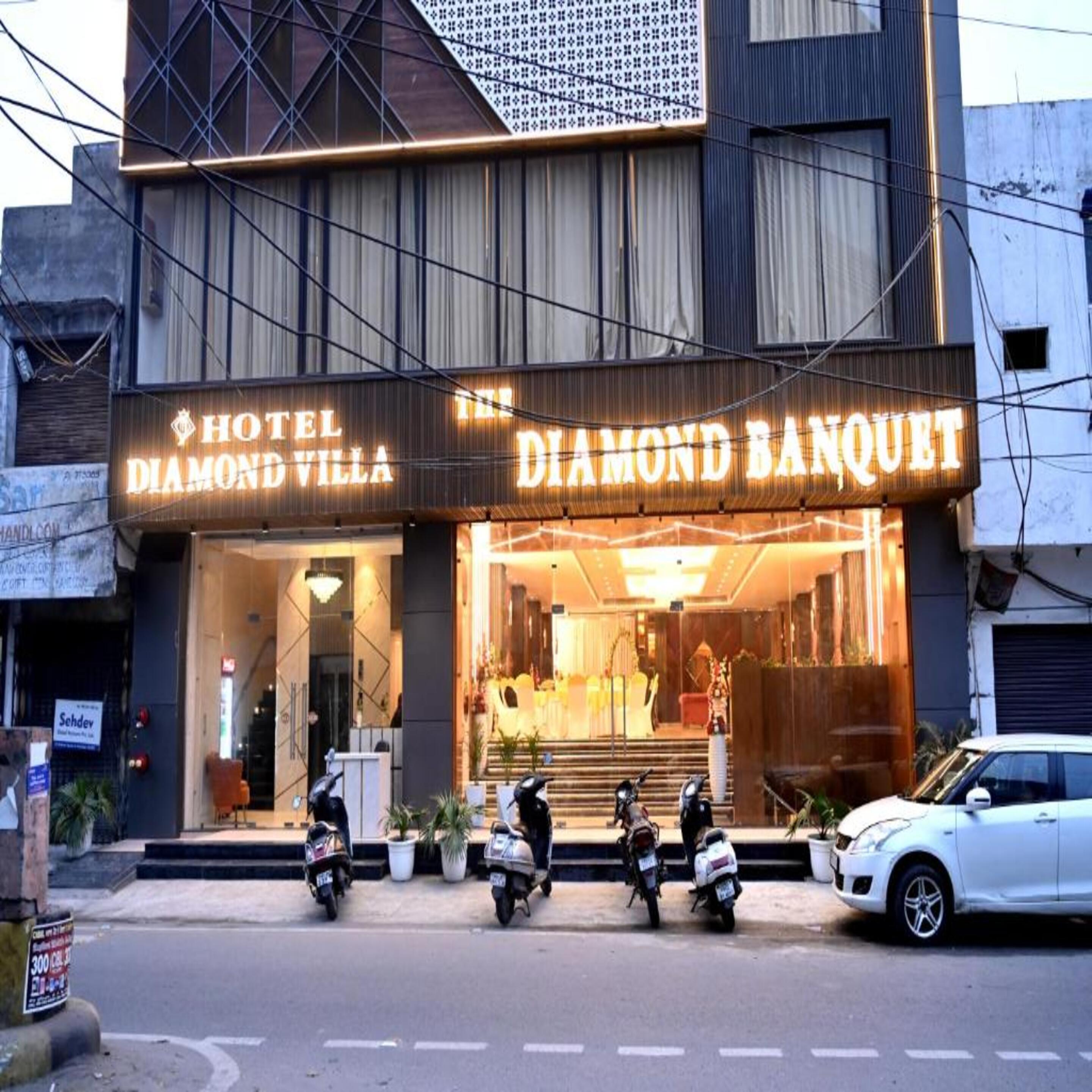 Hotel Diamond Villa,Near Golden Temple,3 star
