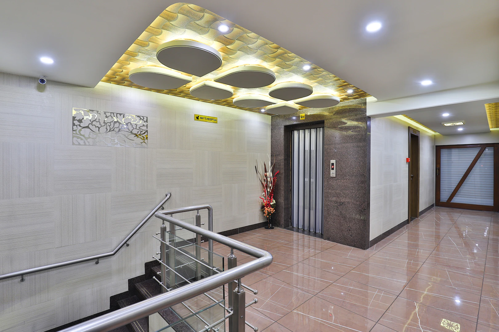 Hotel Pearl, Sayajigunj, Vadodara,3 star