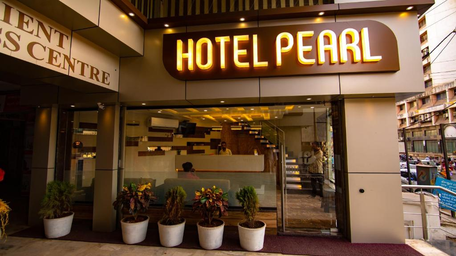 Hotel Pearl, Sayajigunj, Vadodara,3 star