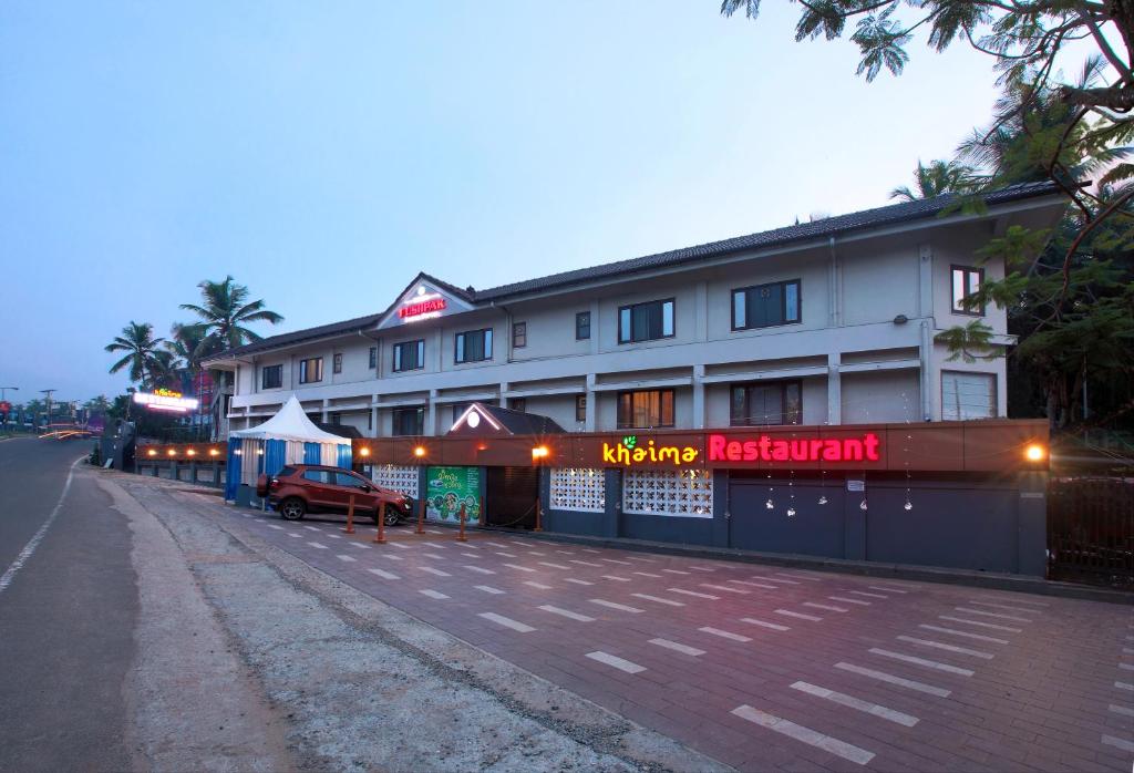 Hotel Pushpak Grande