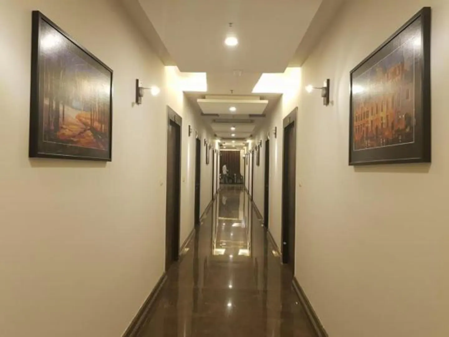 Rr Hotel,India>>Narnaul,3 star