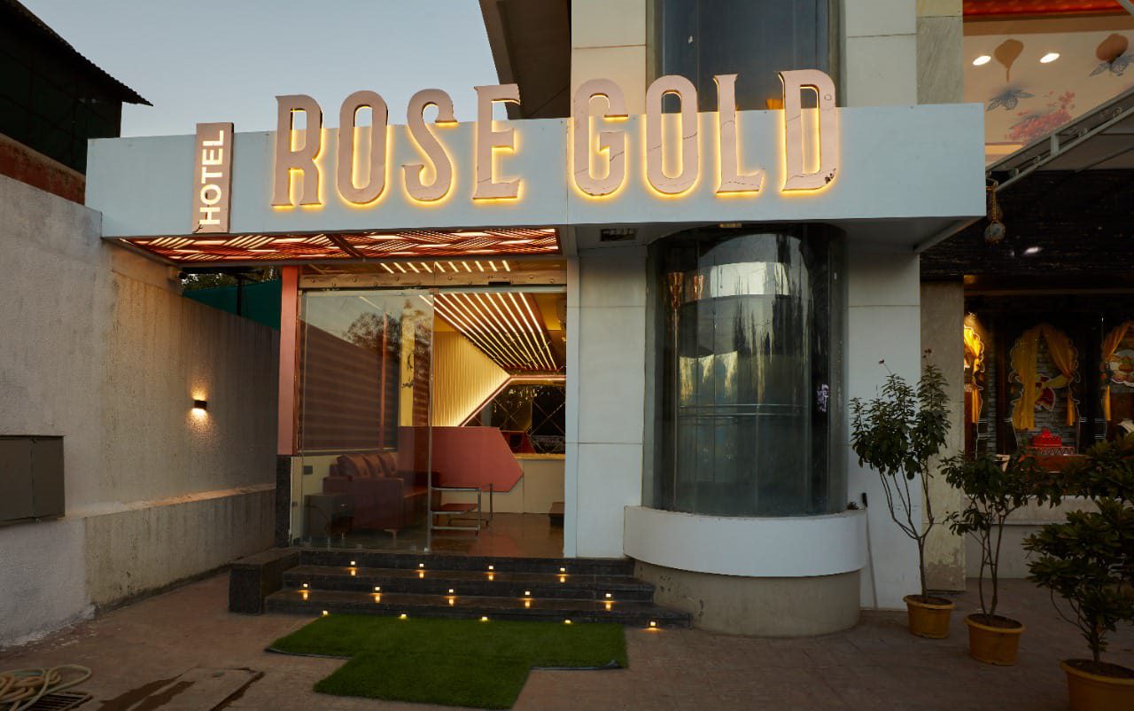 hotel rose gold