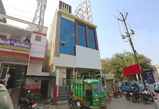 Hotel Kn Plaza By Wb Inn,Uttar Pradesh>>Agra,2 star