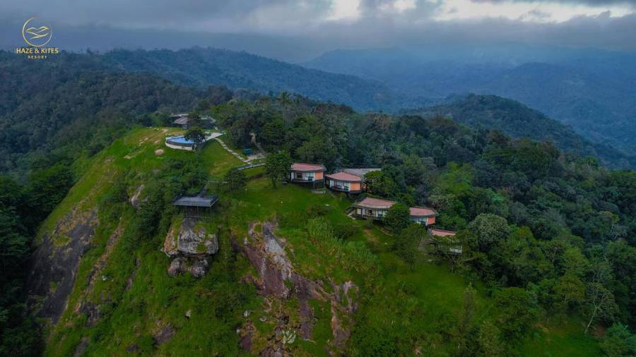haze and kites resort munnar