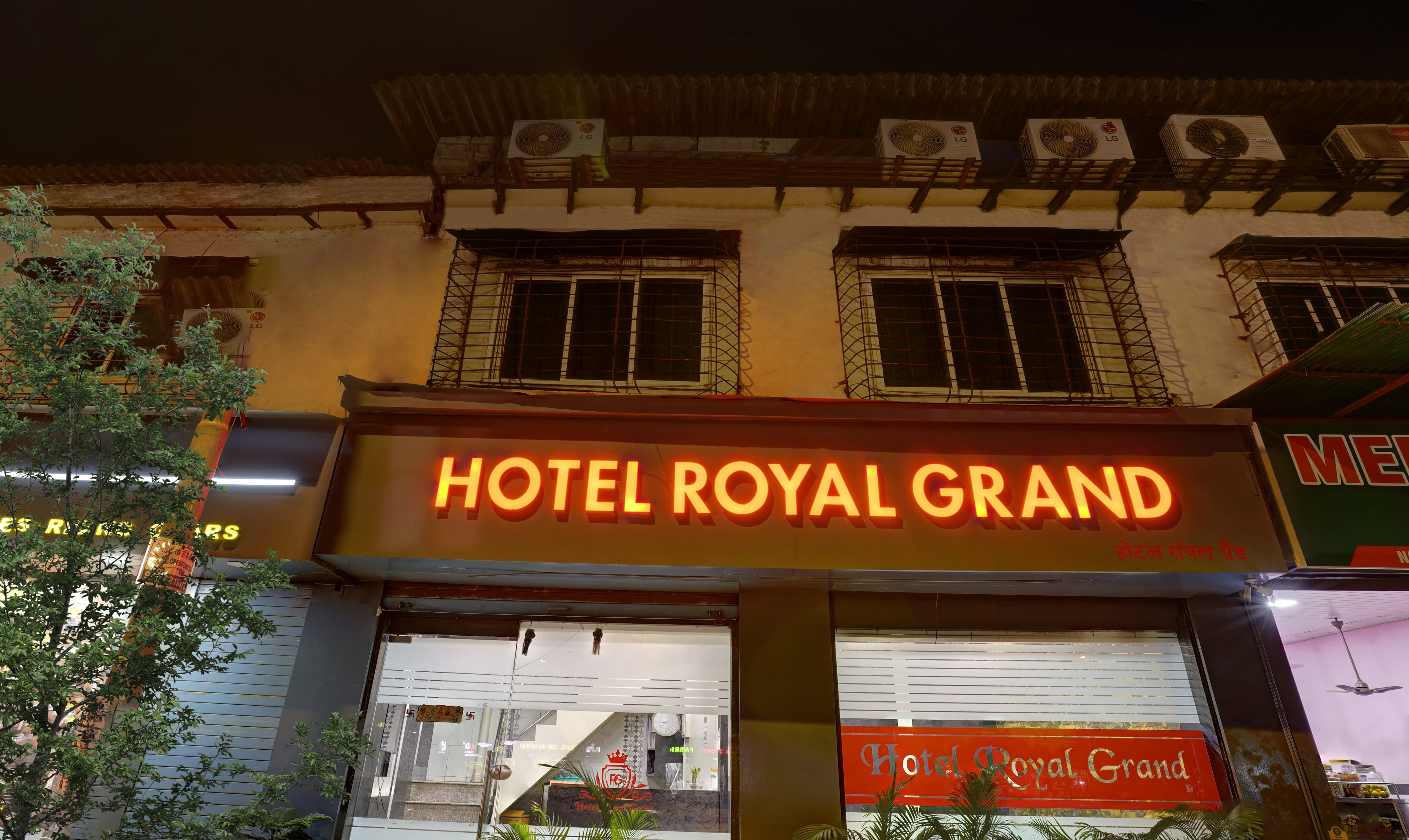 Hotel Royal Grand,Sakinaka,2 star