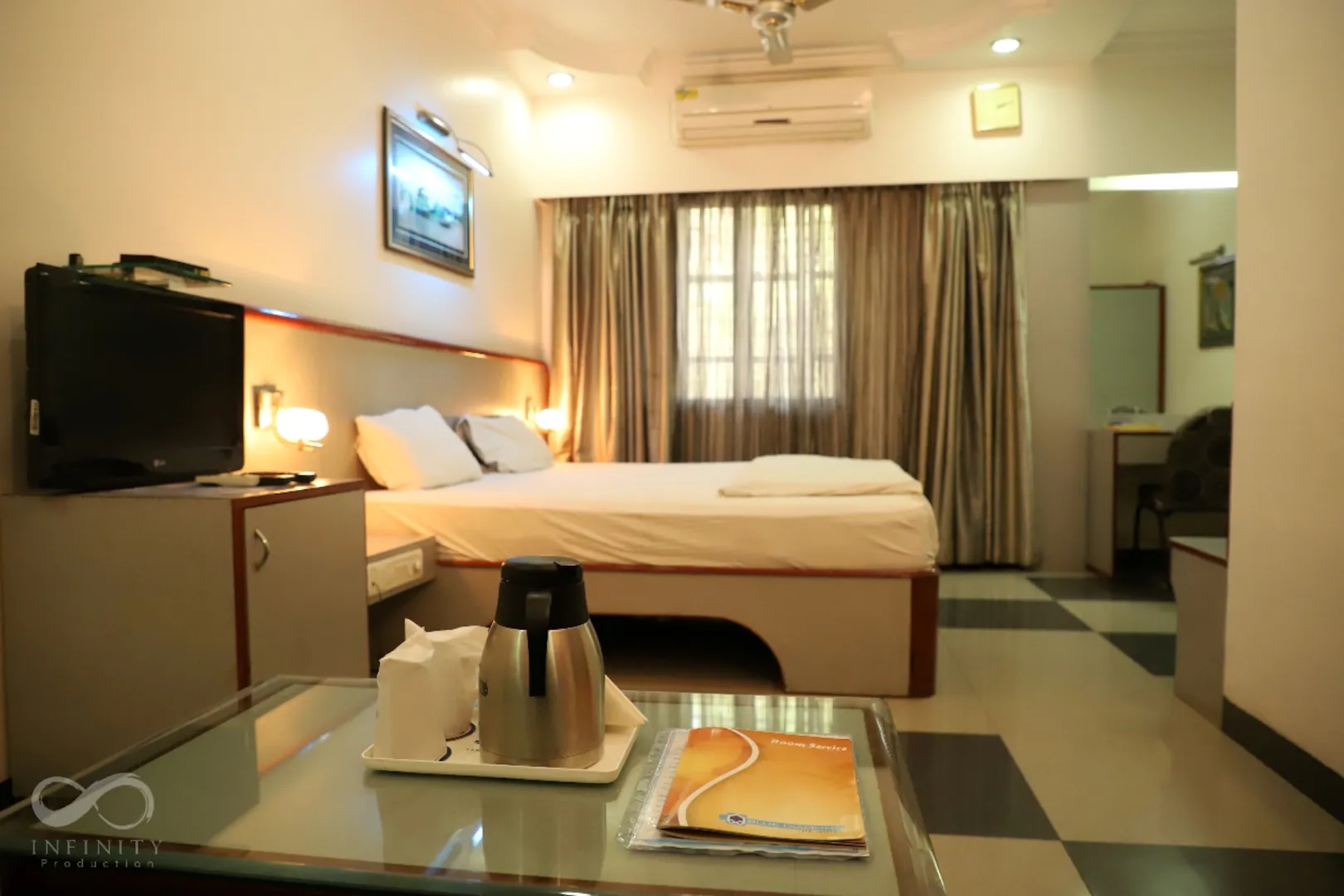 room-image