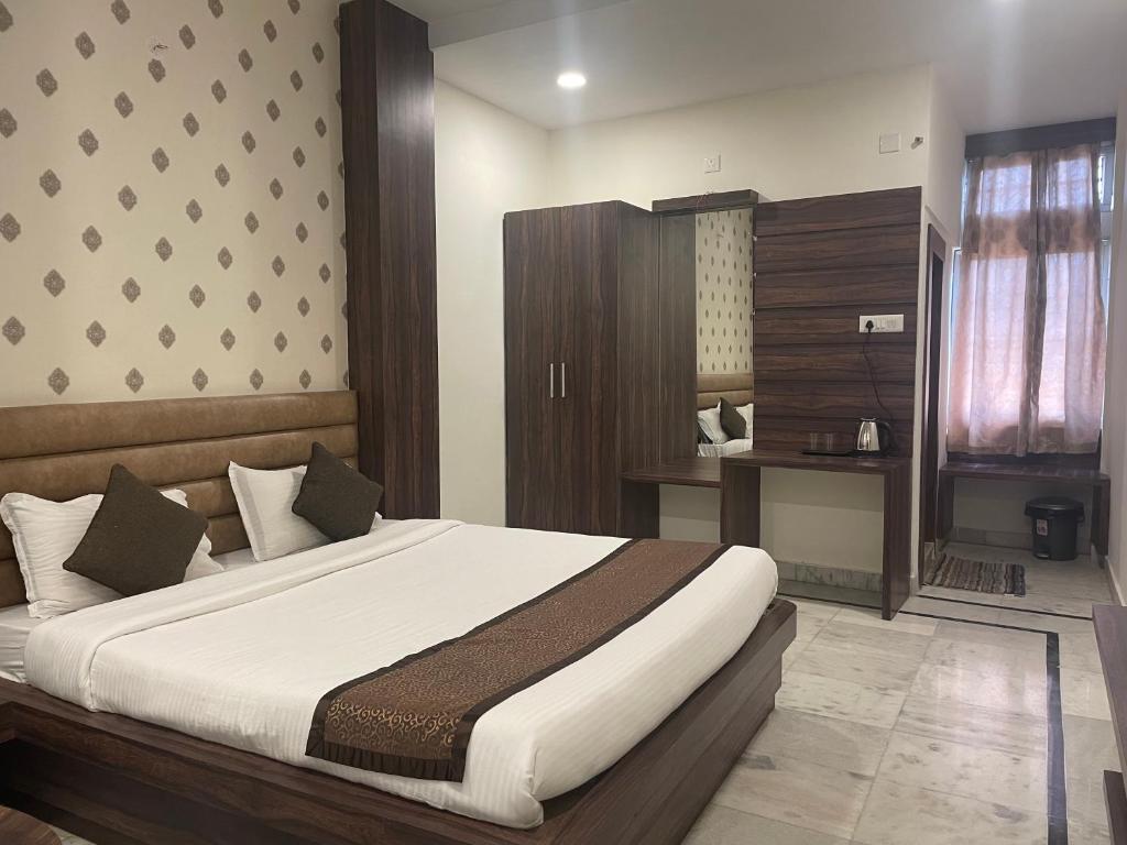 Hotel Royal Embassy