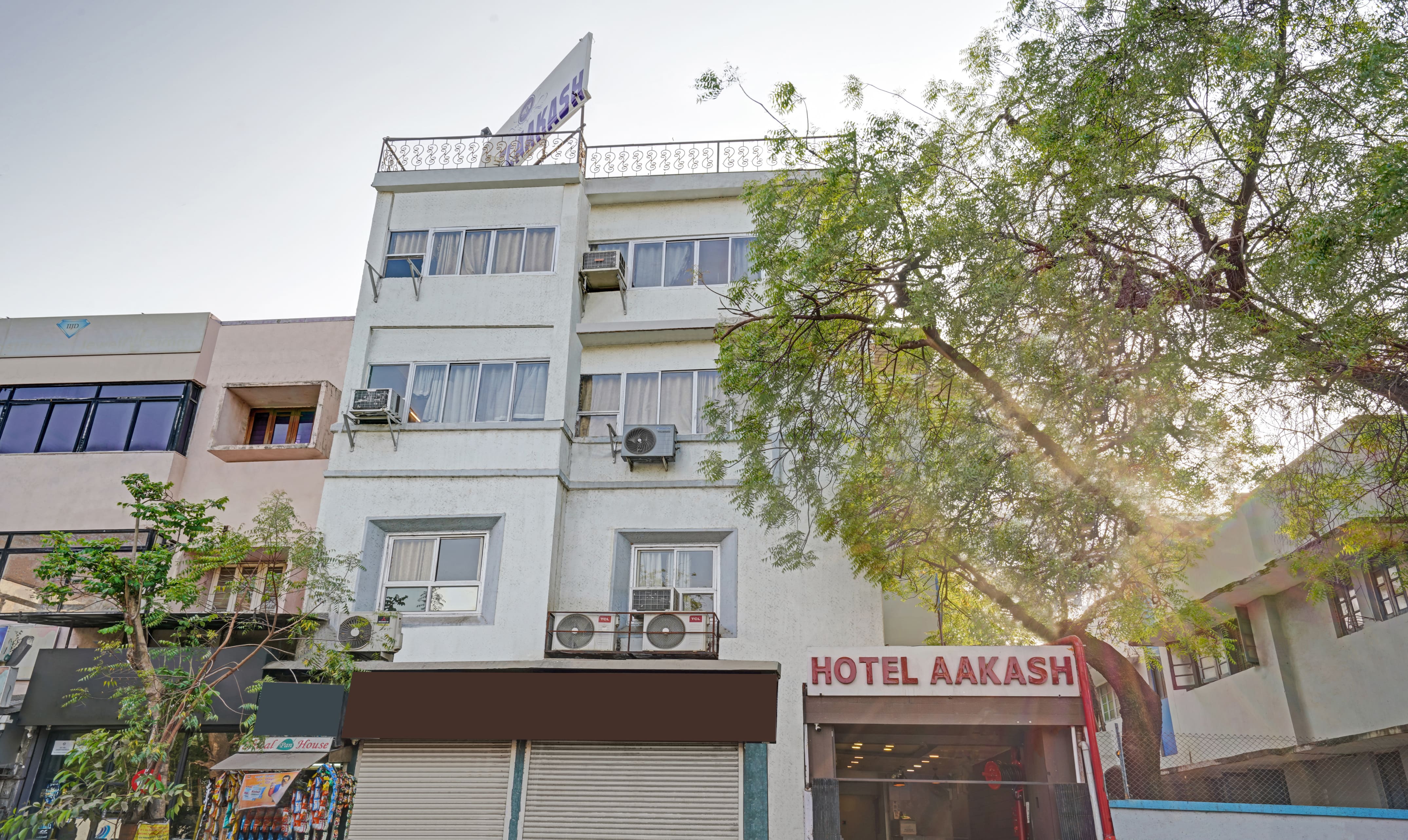 Itsy Hotels Aakash