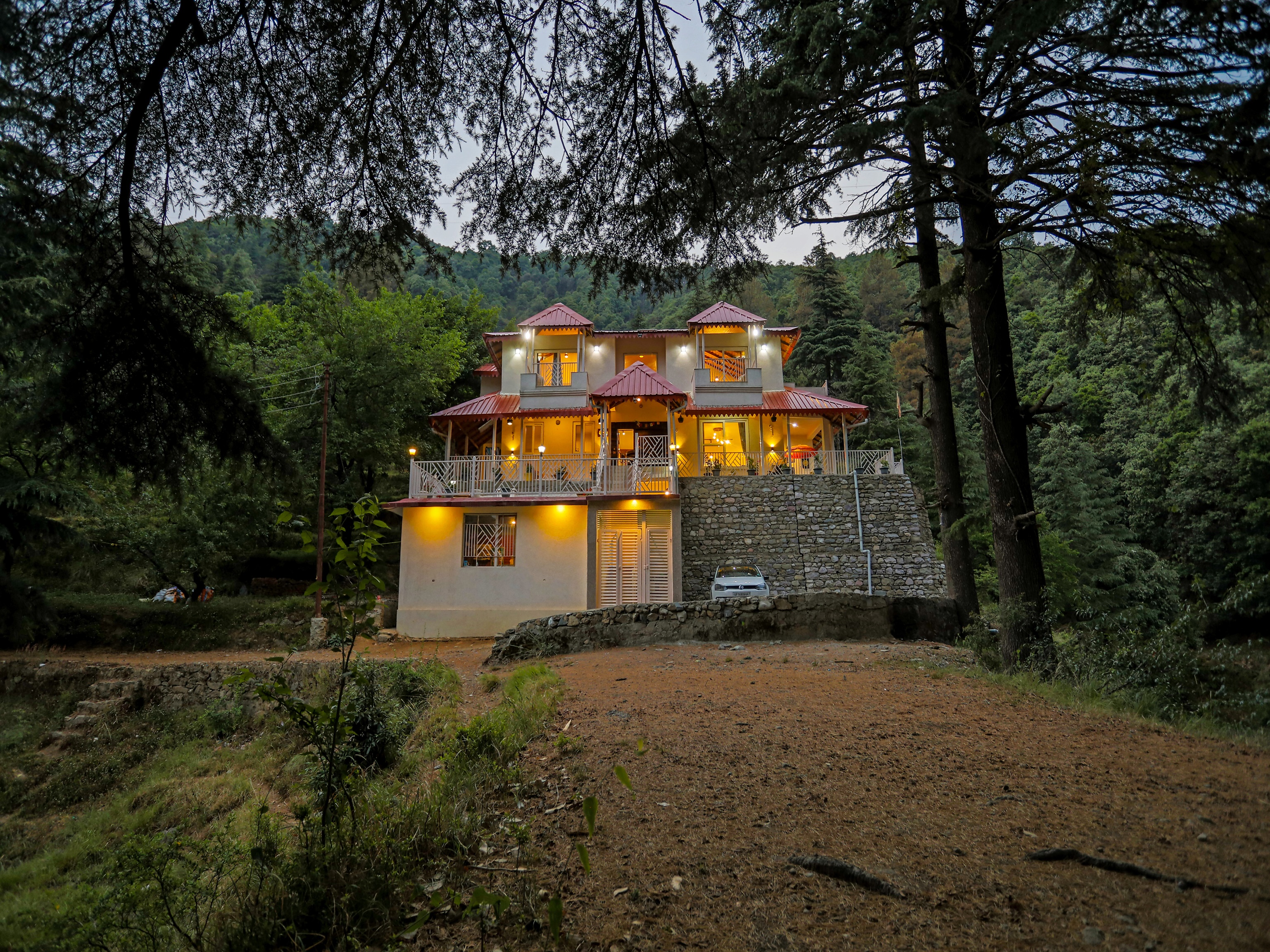 Vibhasa,Ramgarh Rd, Ramgarh,5 star