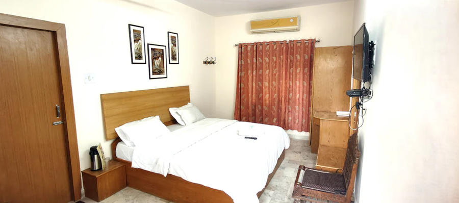 room-image