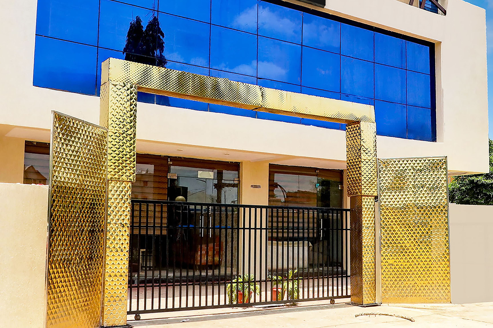 Super Townhouse Hoshangabad Road Near Aashima Mall,Hoshangabad Road,4 star