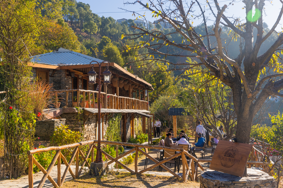 The Manor Luxury Service Apartments,Naldehra,4 star