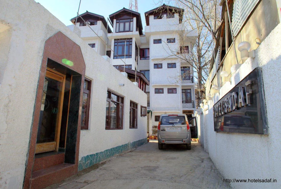 Hotel Sadaf