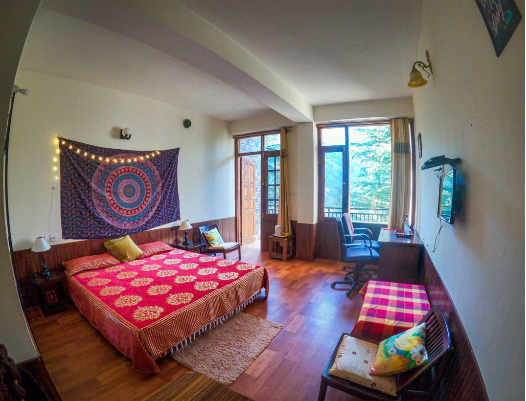 room-image