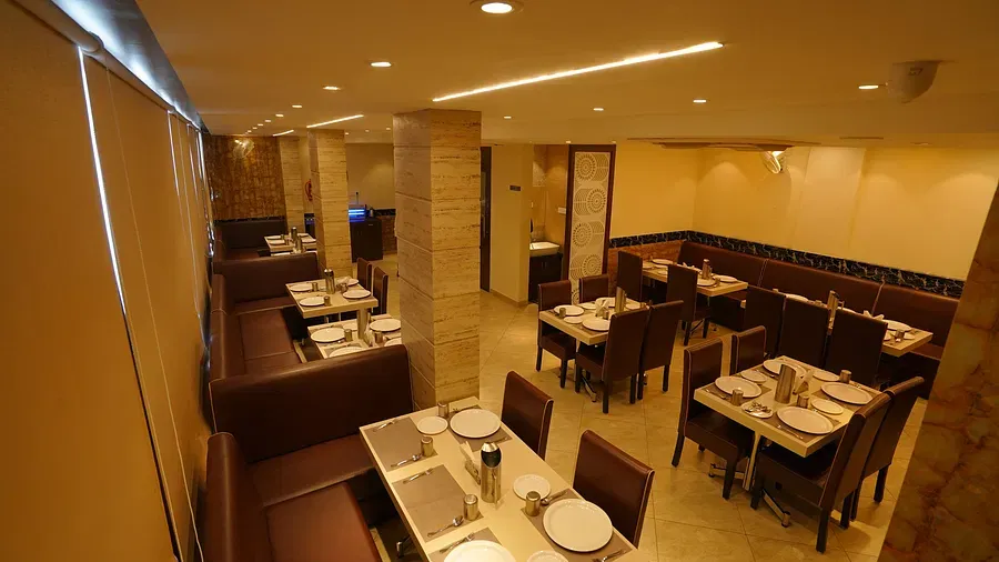 Springs Hotel,Tiruchanur Road,3 star