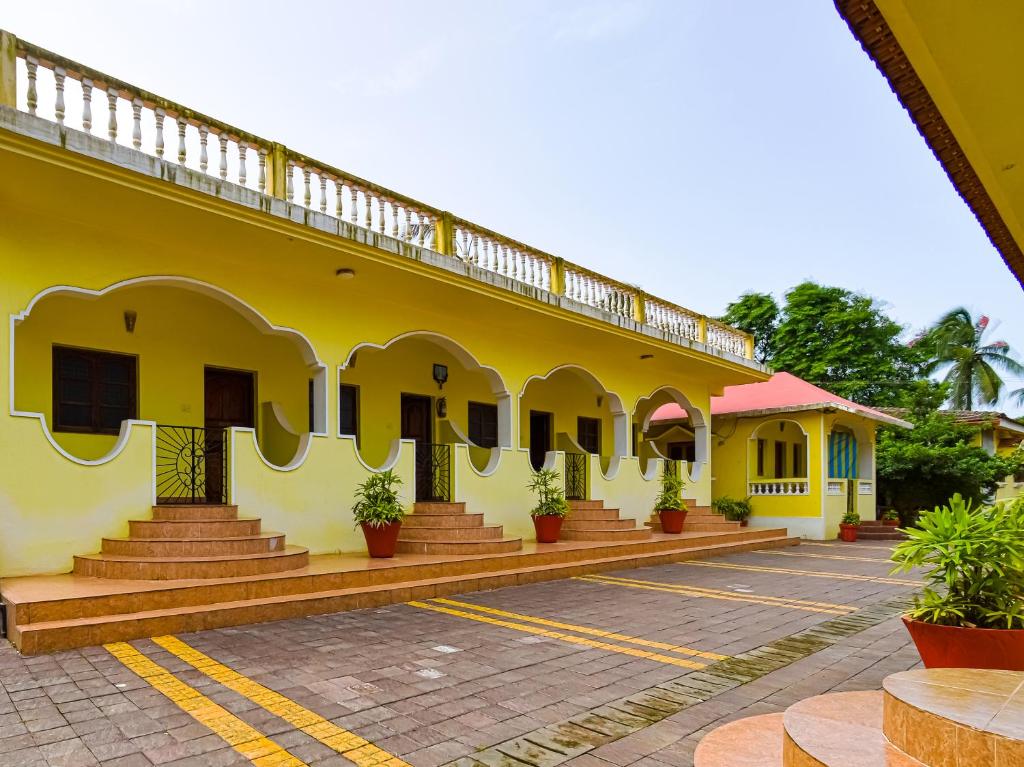 Yoyogoa Cottages,M/S Baba Place Restaurant, H.No.408, Chapora Fort Rd. Chapora, Anjuna, Bardez-Goa, 403509 Vagator, India,2 star