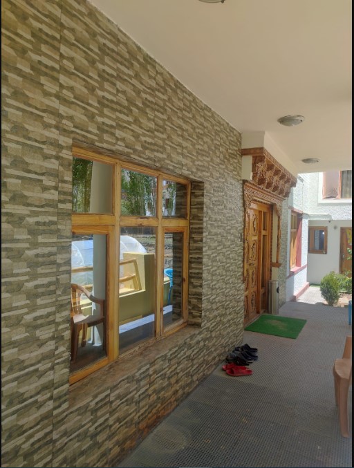 The Mir Villa,Skara,2 star