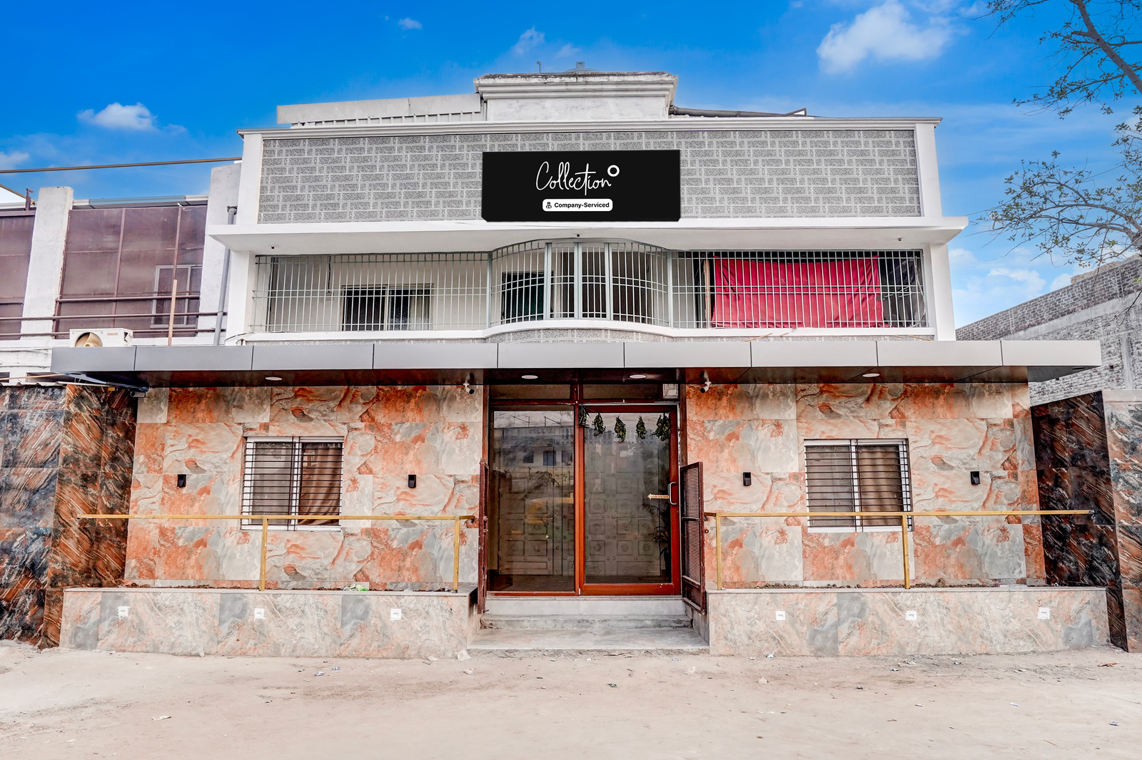 Collection O Vadodara Airport Formerly Milan Party Hall,,3 star