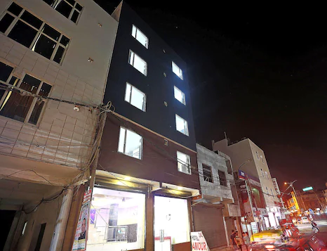 Oyo 542 Kalkaji Residency Bnb,59/8, Icici Bank Building, Nr Govindpuri,3 star