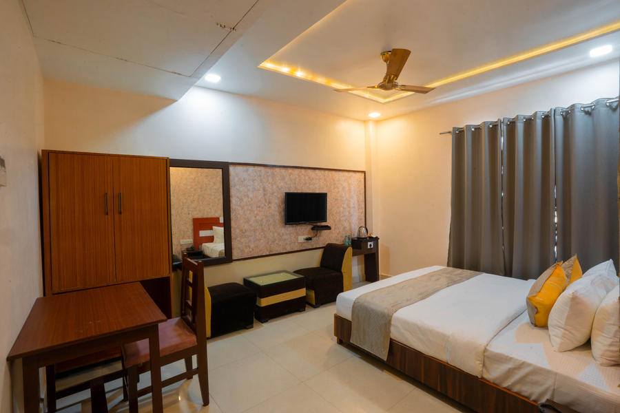 Hotel Kiaara,Shivpurwa,2 star
