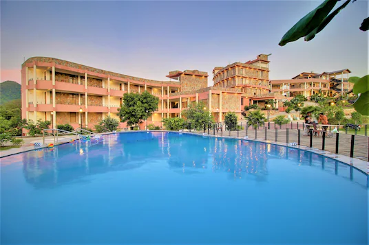 palm valley dritan resort