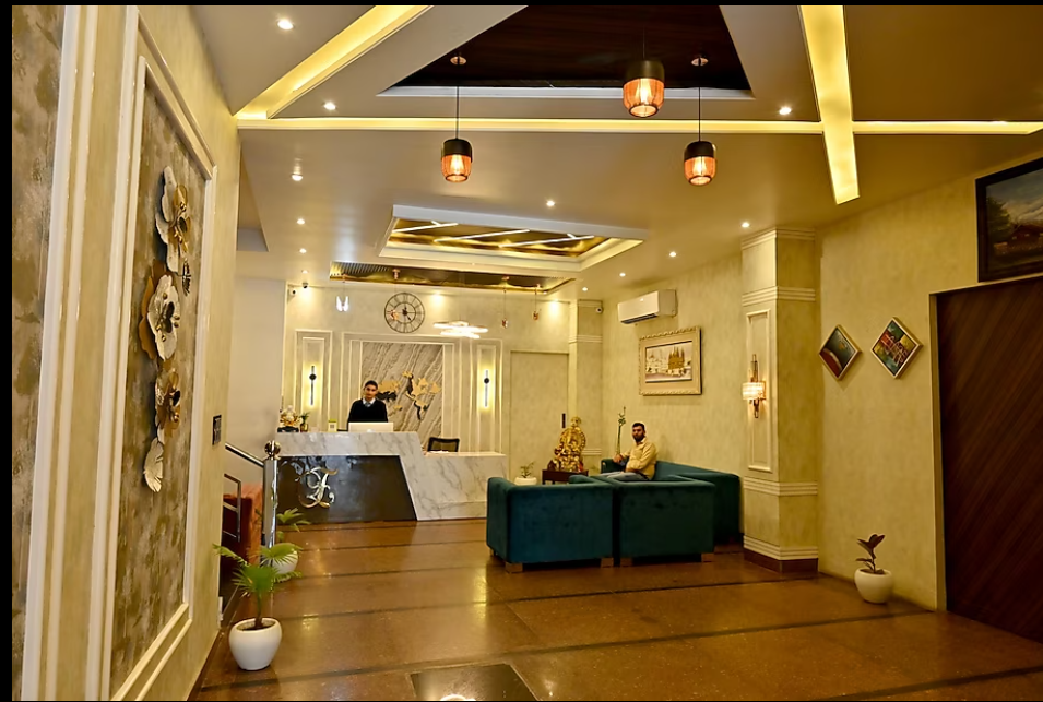 Hotel Elite,Near Golden Temple,3 star