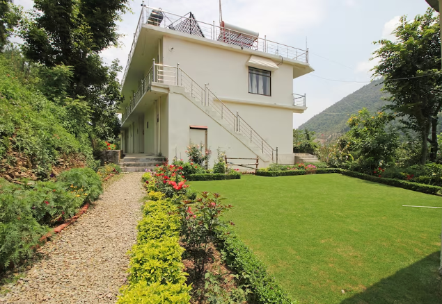 Shiva Solace By Sam Valley,Mallital,2 star