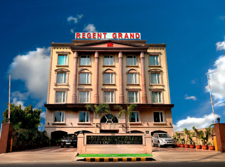 Hotel Regent Grand,Karolbagh,4 star