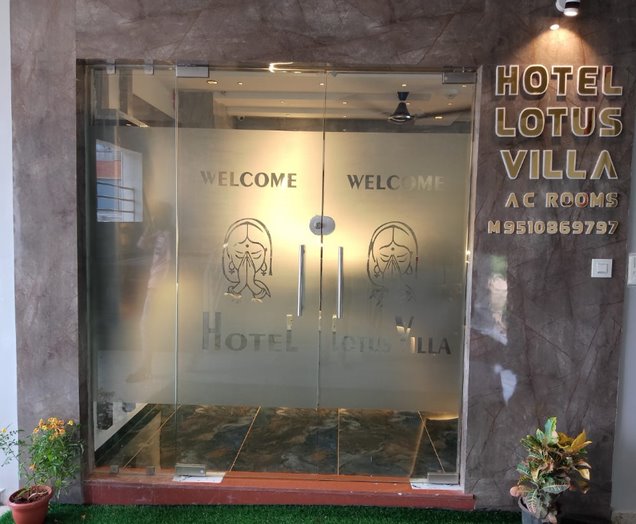 Hotel Lotus Villa