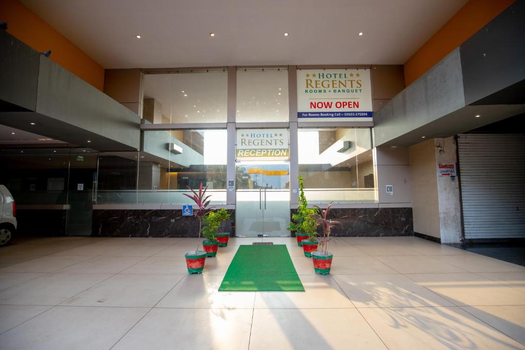 Hotel Regents,Surat>>Palsana,3 star