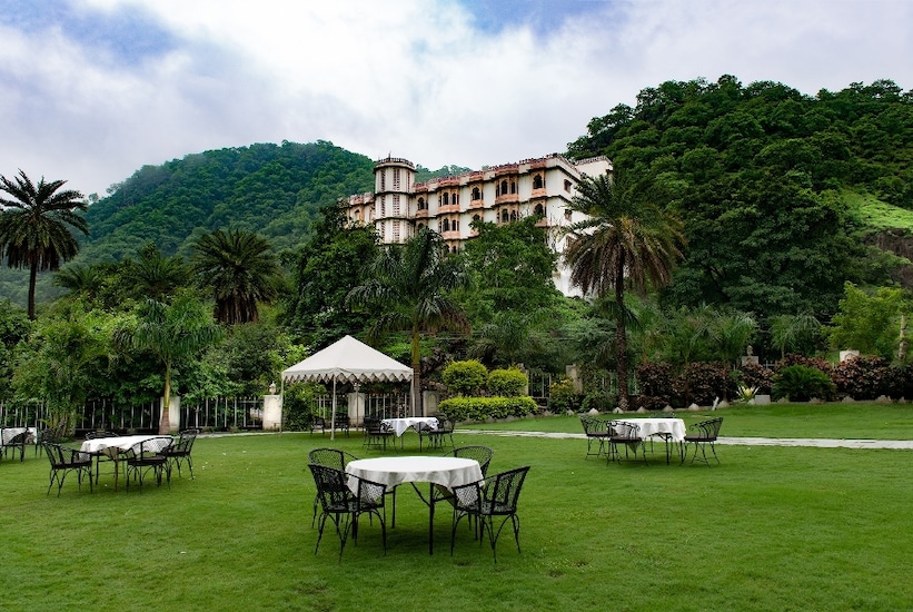 Aaram Baagh By Pachar Group, Udaipur,Udaipur-Ahmedabad Highway,4 star